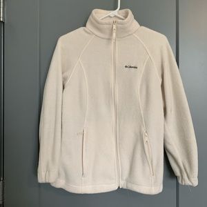 M cream Columbia fleece jacket